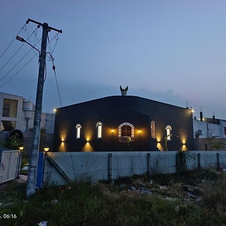 Caveman Guest House ปอนดิเชอรี ภายนอก รูปภาพ